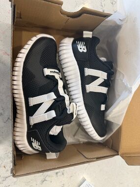 New Balance Black and White Kids' Lightweight Sneakers